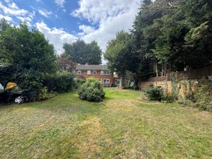 Photo 13- click for photo gallery